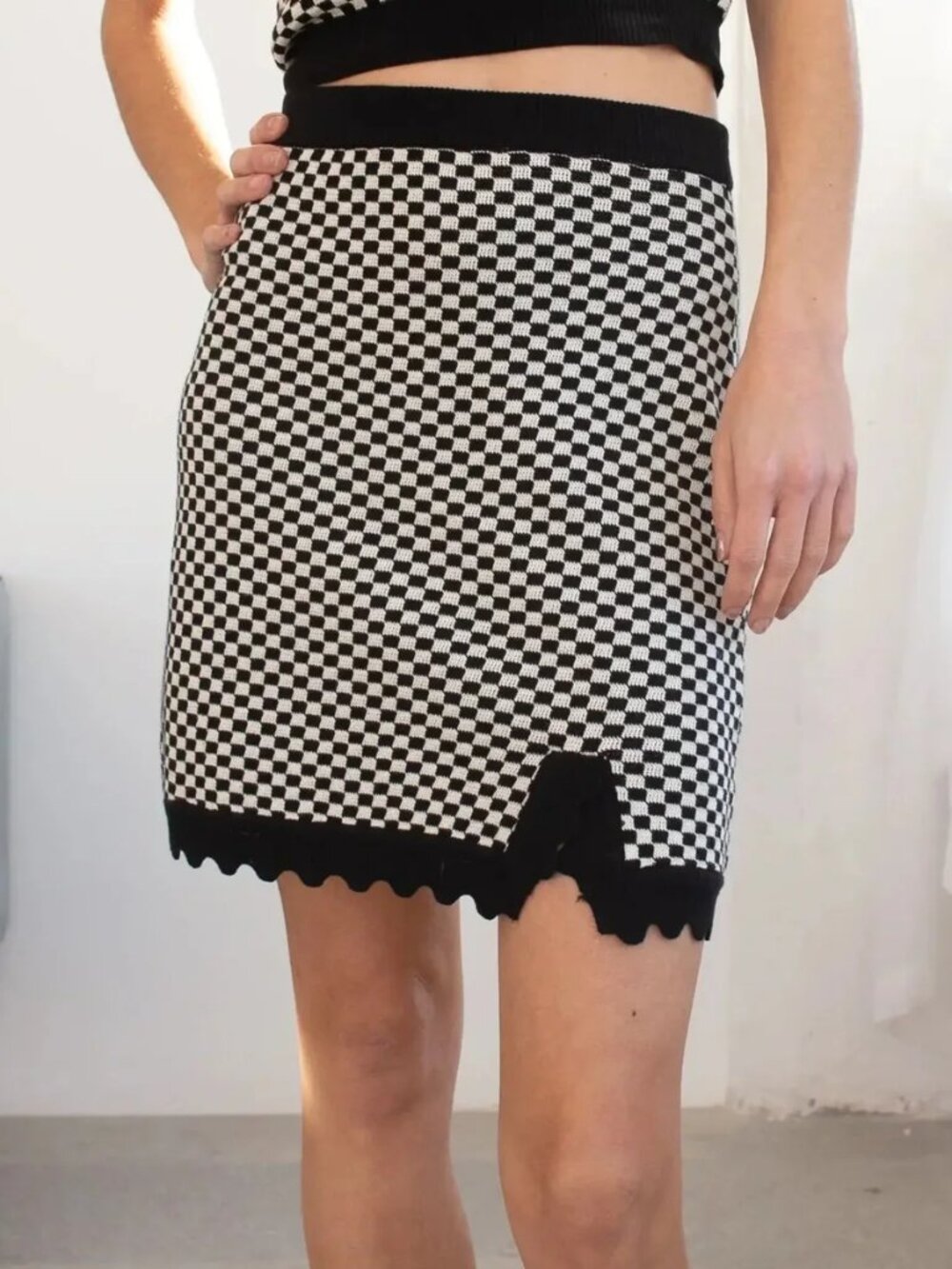 Saint Geraldine Romi Knit Mini Skirt in Caviar/Shell Check S